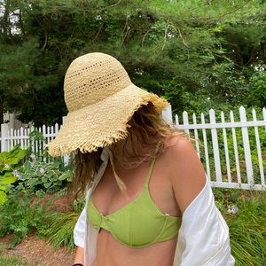 Vintage Floppy Straw Hat!